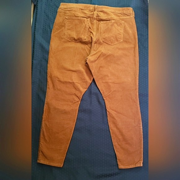 GAP Denim High Rise UniversalLegging Corduroy Pants - Picture 2 of 8